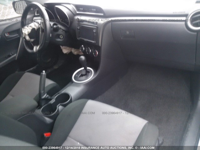 JTKJF5C74E3078191 - 2014 TOYOTA SCION TC ვერცხლისფერი ფოტო 5