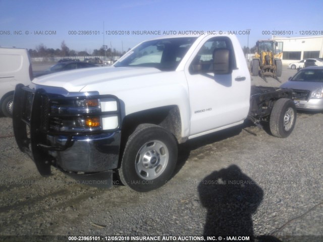 1GB0CUEG9FZ106962 - 2015 CHEVROLET SILVERADO WHITE photo 2