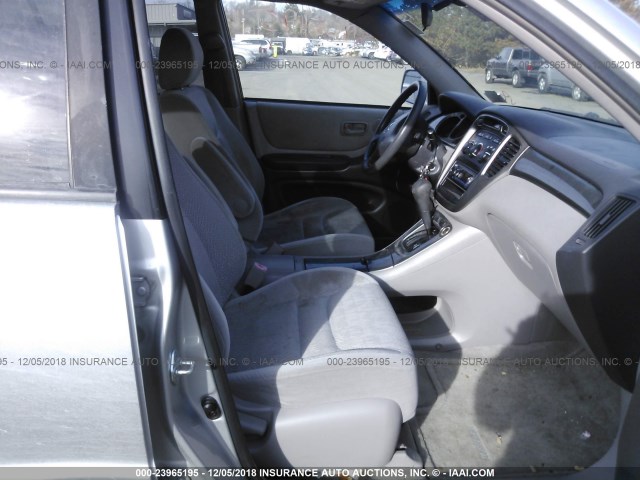 JTEGF21A520065697 - 2002 TOYOTA HIGHLANDER LIMITED SILVER photo 5