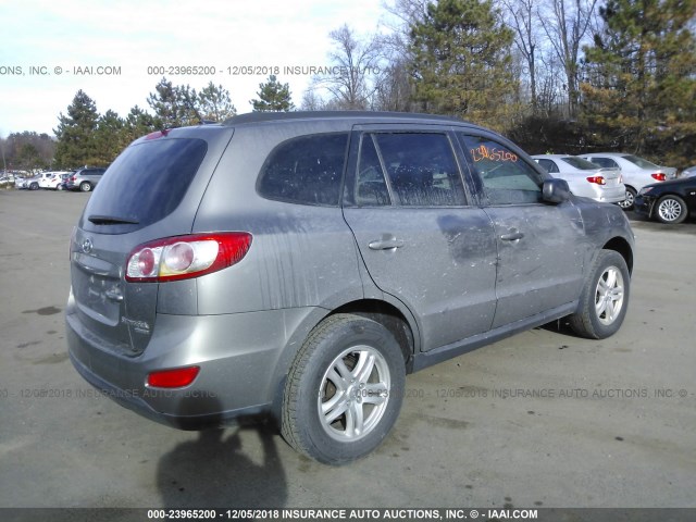 5XYZGDAB4BG032800 - 2011 HYUNDAI SANTA FE GLS GRAY photo 4