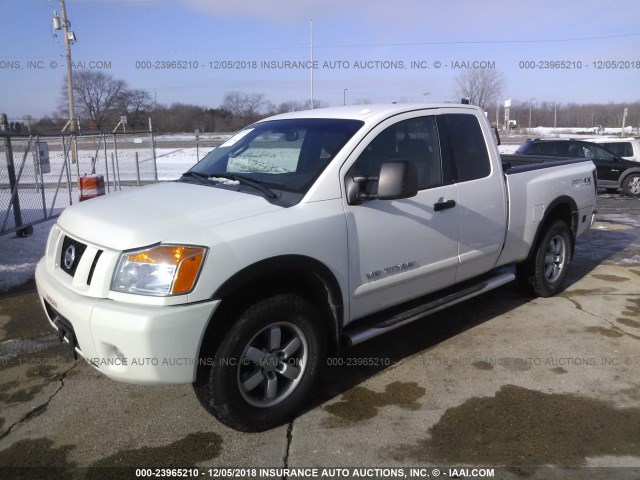 1N6AA0CC5CN330051 - 2012 NISSAN TITAN S/SV/PRO-4X WHITE photo 2