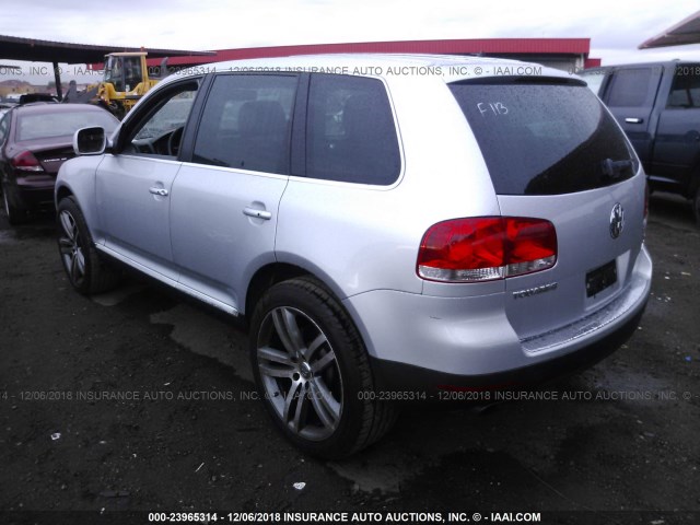 WVGZM77L26D031784 - 2006 VOLKSWAGEN TOUAREG 4.2 SILVER photo 3