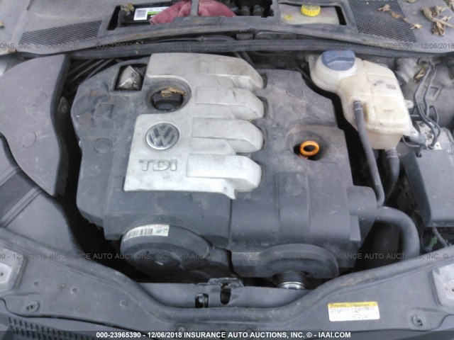 WVWPE63B44E302092 - 2004 VOLKSWAGEN PASSAT GLS TDI GRAY photo 10