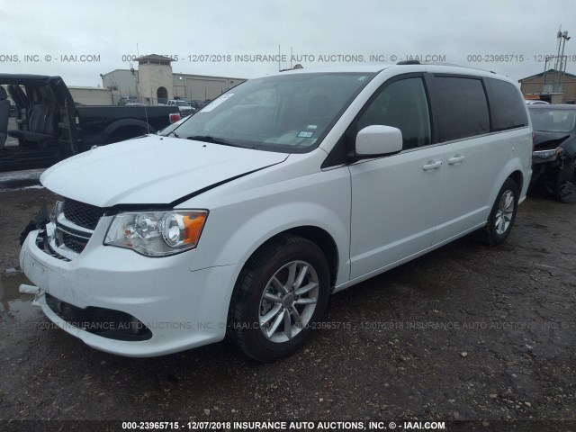 2C4RDGCGXJR240208 - 2018 DODGE GRAND CARAVAN SXT WHITE photo 2