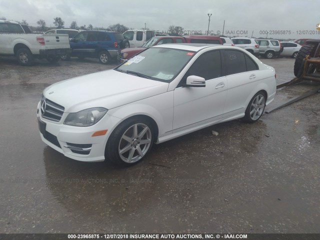 WDDGF4HB0EA958816 - 2014 MERCEDES-BENZ C 250 WHITE photo 2