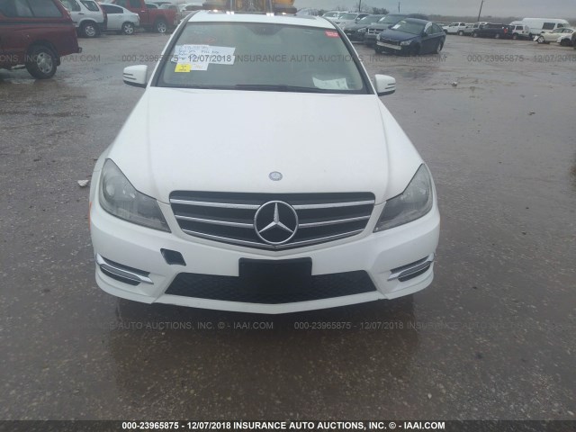 WDDGF4HB0EA958816 - 2014 MERCEDES-BENZ C 250 WHITE photo 6