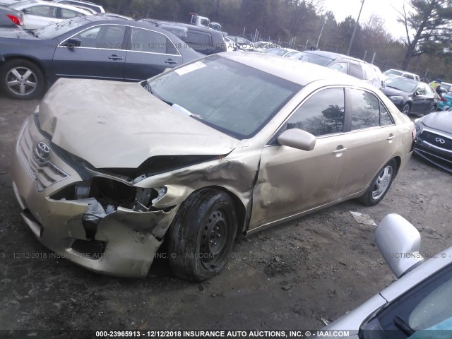 4T1BF3EK9BU652223 - 2011 TOYOTA CAMRY SE/LE/XLE 金色 照片 2