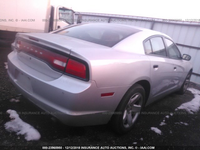 2C3CDXAT1EH316257 - 2014 DODGE CHARGER POLICE SILVER photo 4