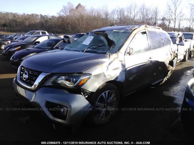 5N1DR2MM9HC633392 - 2017 NISSAN PATHFINDER S/SV/SL/PLATINUM GRAY photo 2