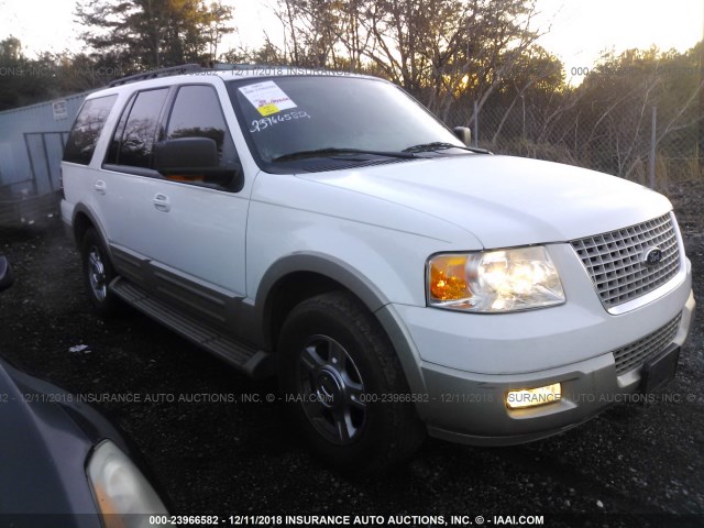 1FMFU17595LA89557 - 2005 FORD EXPEDITION EDDIE BAUER WHITE photo 1