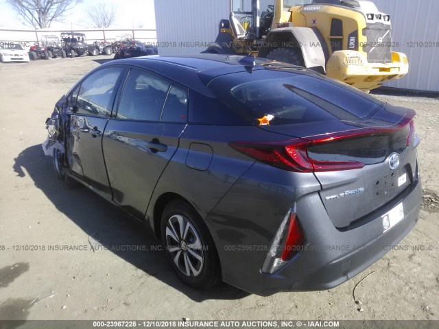 JTDKARFP9J3085872 - 2018 TOYOTA PRIUS PRIME  GRAY photo 3