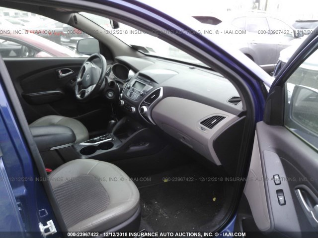 KM8JUCACXCU544789 - 2012 HYUNDAI TUCSON GLS/LIMITED 蓝色 照片 5