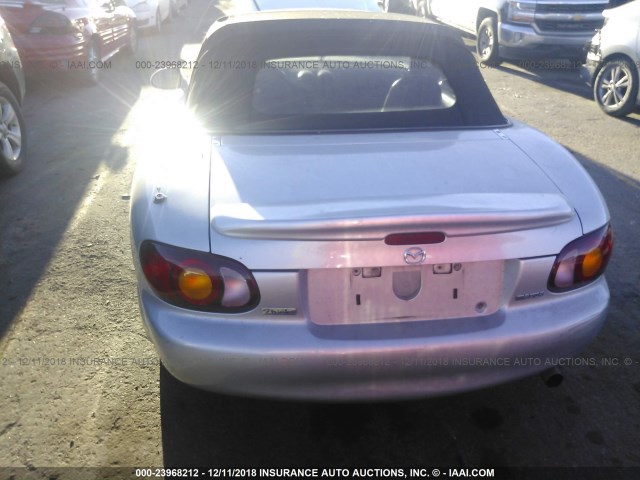 JM1NB3534X0123136 - 1999 MAZDA MX-5 MIATA SILVER photo 8