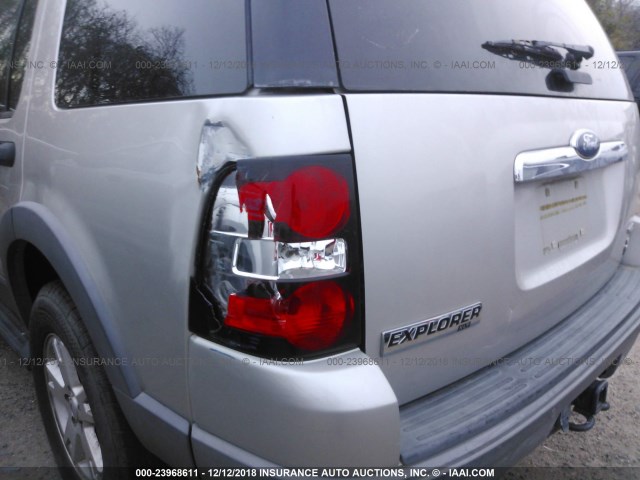 1FMEU73896UA01570 - 2006 FORD EXPLORER XLT SILVER photo 6