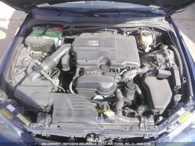 JTHBD192440092774 - 2004 LEXUS IS 300 BLUE photo 10