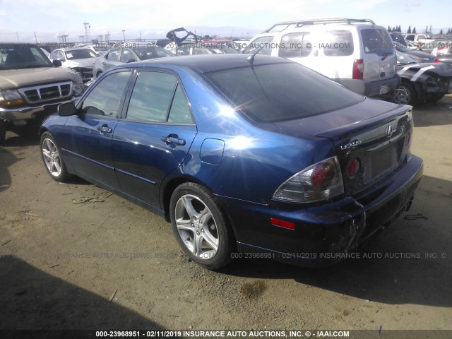 JTHBD192440092774 - 2004 LEXUS IS 300 BLUE photo 3