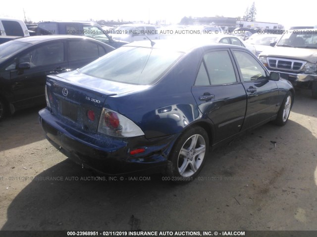 JTHBD192440092774 - 2004 LEXUS IS 300 BLUE photo 4