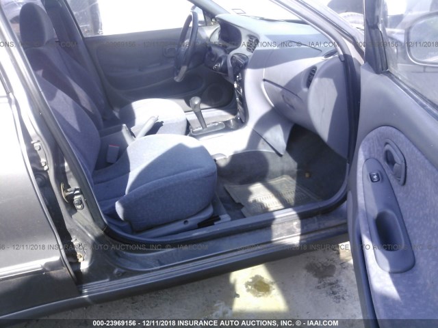 KMHJF35F8YU941147 - 2000 HYUNDAI ELANTRA GLS GRAY photo 5