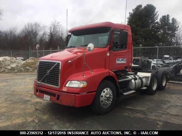 4V4MC9GF75N377673 - 2005 VOLVO VNM  Unknown photo 1