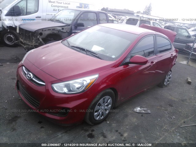 KMHCT4AE5HU340346 - 2017 HYUNDAI ACCENT SE RED photo 2