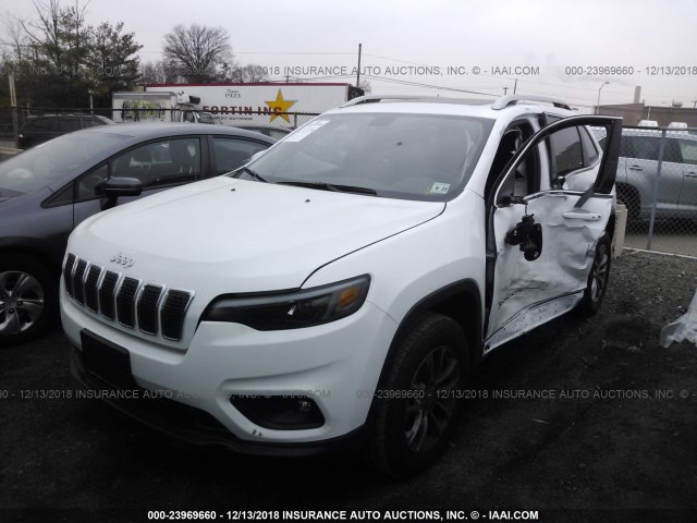 1C4PJMLXXKD271154 - 2019 JEEP CHEROKEE LATITUDE PLUS WHITE photo 2