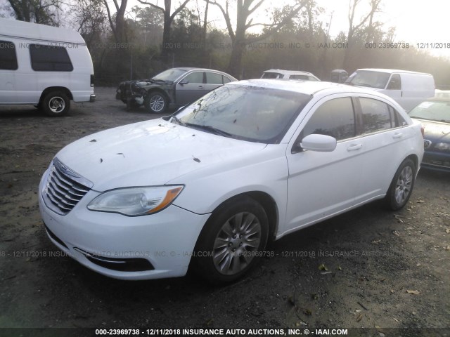 1C3CCBAB3CN292044 - 2012 CHRYSLER 200 LX WHITE photo 2