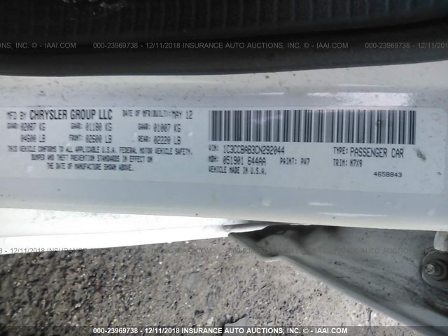 1C3CCBAB3CN292044 - 2012 CHRYSLER 200 LX WHITE photo 9