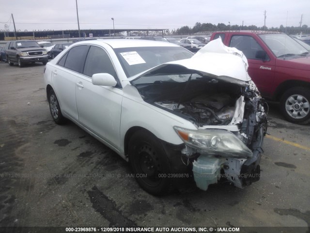 4T1BF3EK0AU574252 - 2010 TOYOTA CAMRY SE/LE/XLE WHITE photo 1