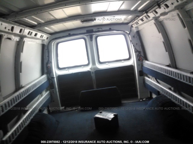 1GCSGAFX5E1105553 - 2014 CHEVROLET EXPRESS G1500  WHITE photo 8