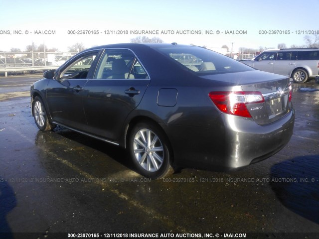 4T1BF1FK5EU768624 - 2014 TOYOTA CAMRY L/SE/LE/XLE 灰色 照片 3