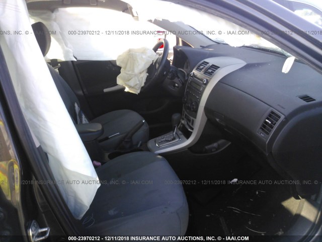 1NXBU4EE5AZ323930 - 2010 TOYOTA COROLLA S/LE/XLE GRAY photo 5