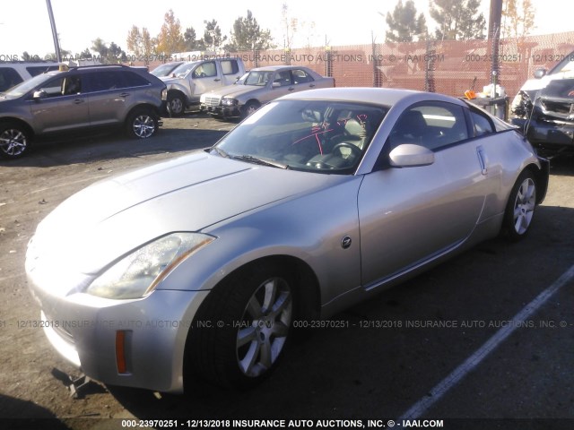 JN1AZ34D94T164900 - 2004 NISSAN 350Z COUPE SILVER photo 2