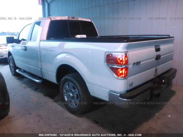 1FTFX1CT6BFA55926 - 2011 FORD F150 SUPER CAB WHITE photo 3