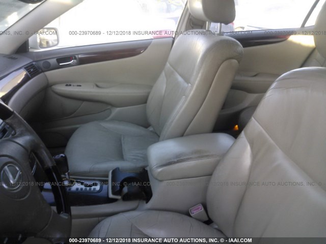 JTHBF30G920086061 - 2002 LEXUS ES 300 WHITE photo 5