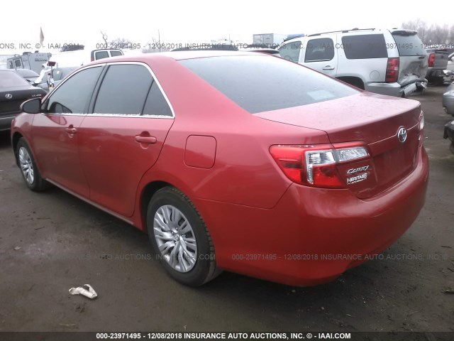 4T1BF1FK8CU523295 - 2012 TOYOTA CAMRY SE/LE/XLE RED photo 3