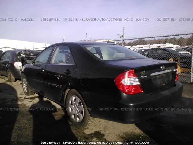 4T1BE32K32U048450 - 2002 TOYOTA CAMRY LE/XLE/SE BLACK photo 3