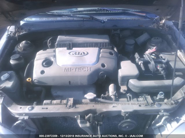 KNADC123216081827 - 2001 KIA RIO GOLD photo 10