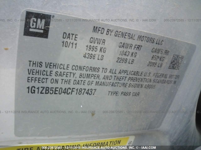 1G1ZB5E04CF187437 - 2012 CHEVROLET MALIBU LS SILVER photo 9