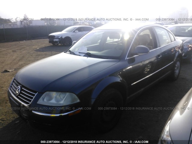 WVWMD63B34E266188 - 2004 VOLKSWAGEN PASSAT GL BLUE photo 2