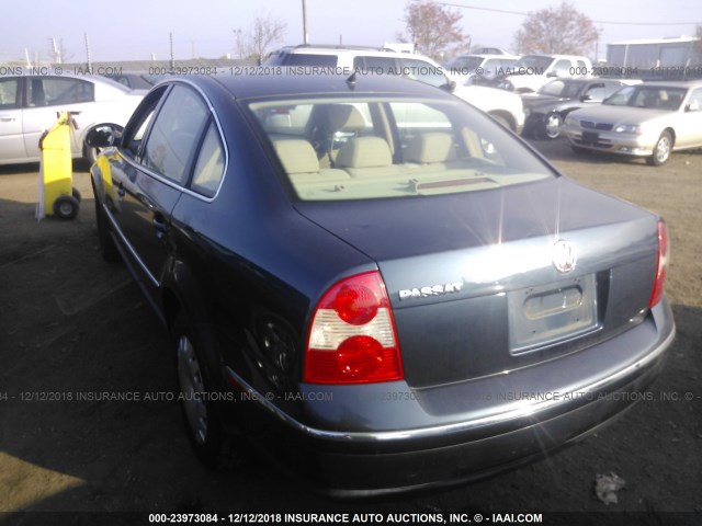 WVWMD63B34E266188 - 2004 VOLKSWAGEN PASSAT GL BLUE photo 3