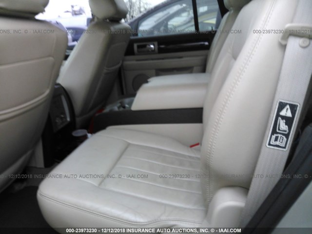 5LMFU28R63LJ34472 - 2003 LINCOLN NAVIGATOR Күміс фото 8