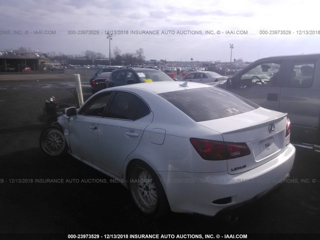 JTHBE262575017127 - 2007 LEXUS IS 350 WHITE photo 3