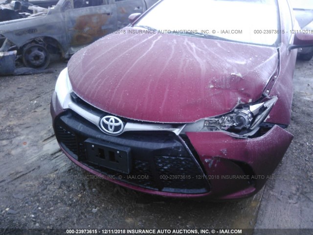 4T1BF1FK6GU588281 - 2016 TOYOTA CAMRY LE/XLE/SE/XSE წითელი ფოტო 6