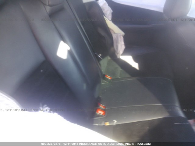 4T1BF1FK2GU257150 - 2016 TOYOTA CAMRY LE/XLE/SE/XSE WHITE photo 8