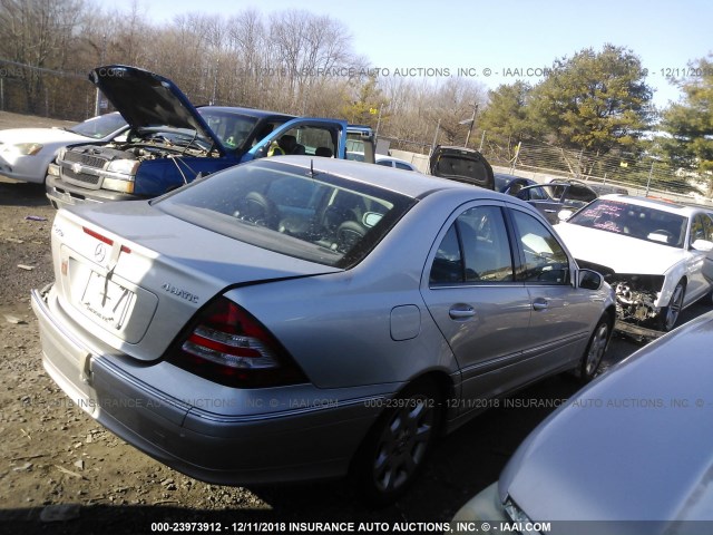 WDBRF81J55F653177 - 2005 MERCEDES-BENZ C 240 4MATIC SILVER photo 4