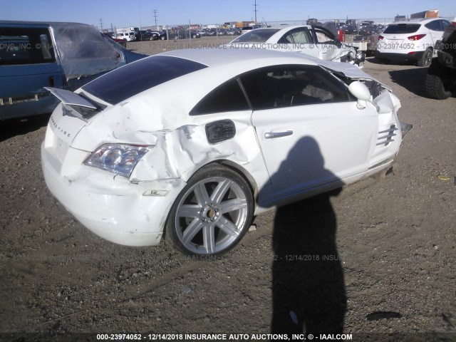 1C3AN69L95X028470 - 2005 CHRYSLER CROSSFIRE LIMITED WHITE photo 4