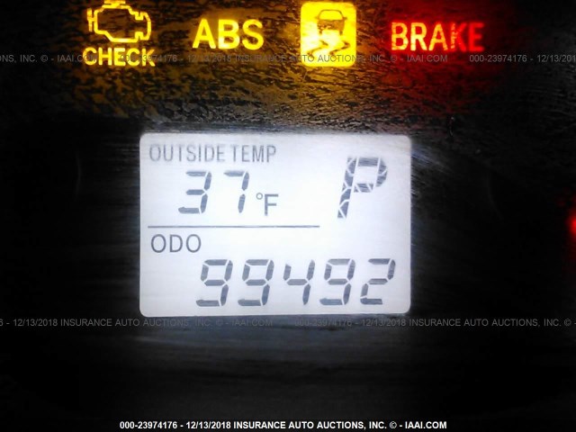 2T1KU4EE2AC363061 - 2010 TOYOTA COROLLA MATRIX  SILVER photo 7