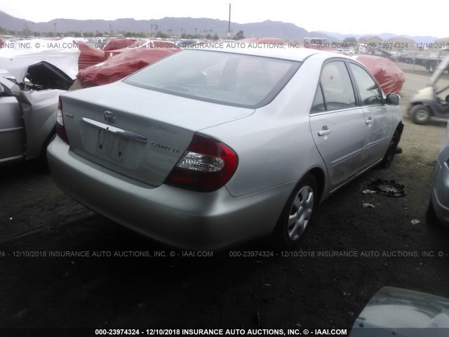 4T1BE32K72U552340 - 2002 TOYOTA CAMRY LE/XLE/SE SILVER photo 4