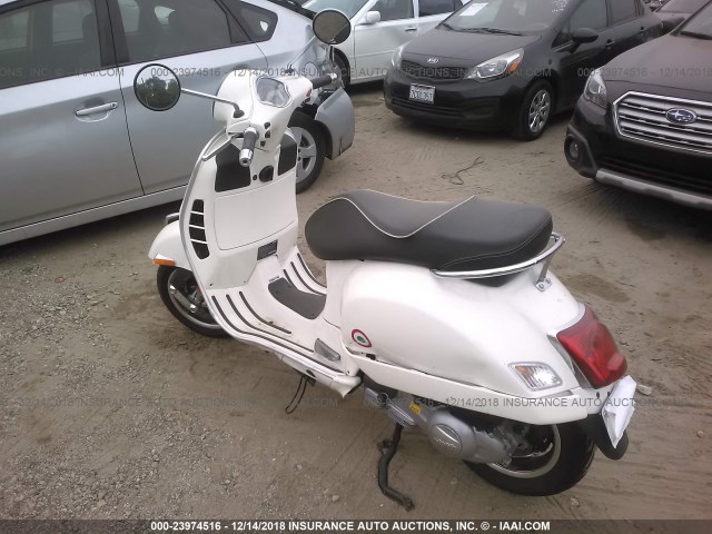 ZAPM459L1G5100863 - 2016 VESPA GTS 300 SUPER WHITE photo 3