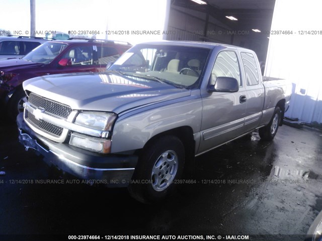 2GCEC19V831327238 - 2003 CHEVROLET SILVERADO C1500 SILVER photo 2